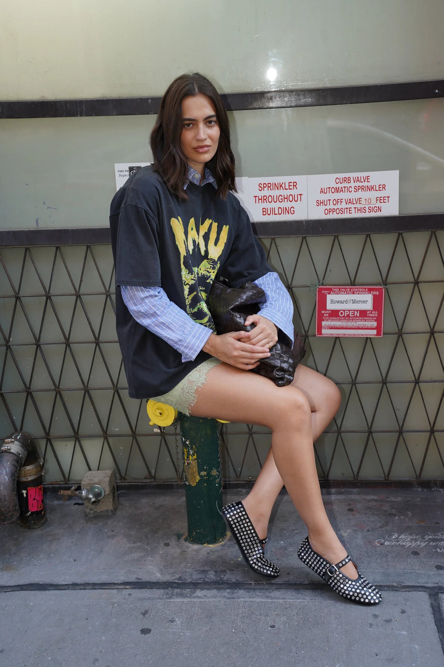 MAKU- SPACE CAT OVERSIZE SNOW WASH TEE