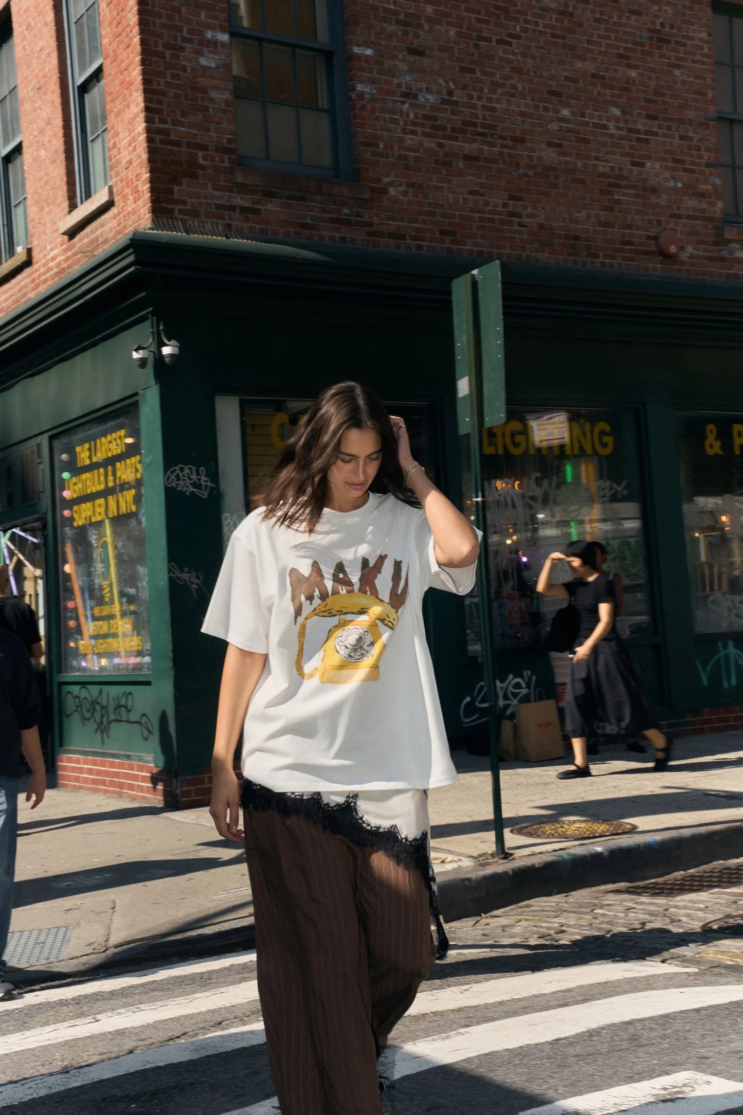 MAKU- BANANA PHONE OVERSIZE TEE