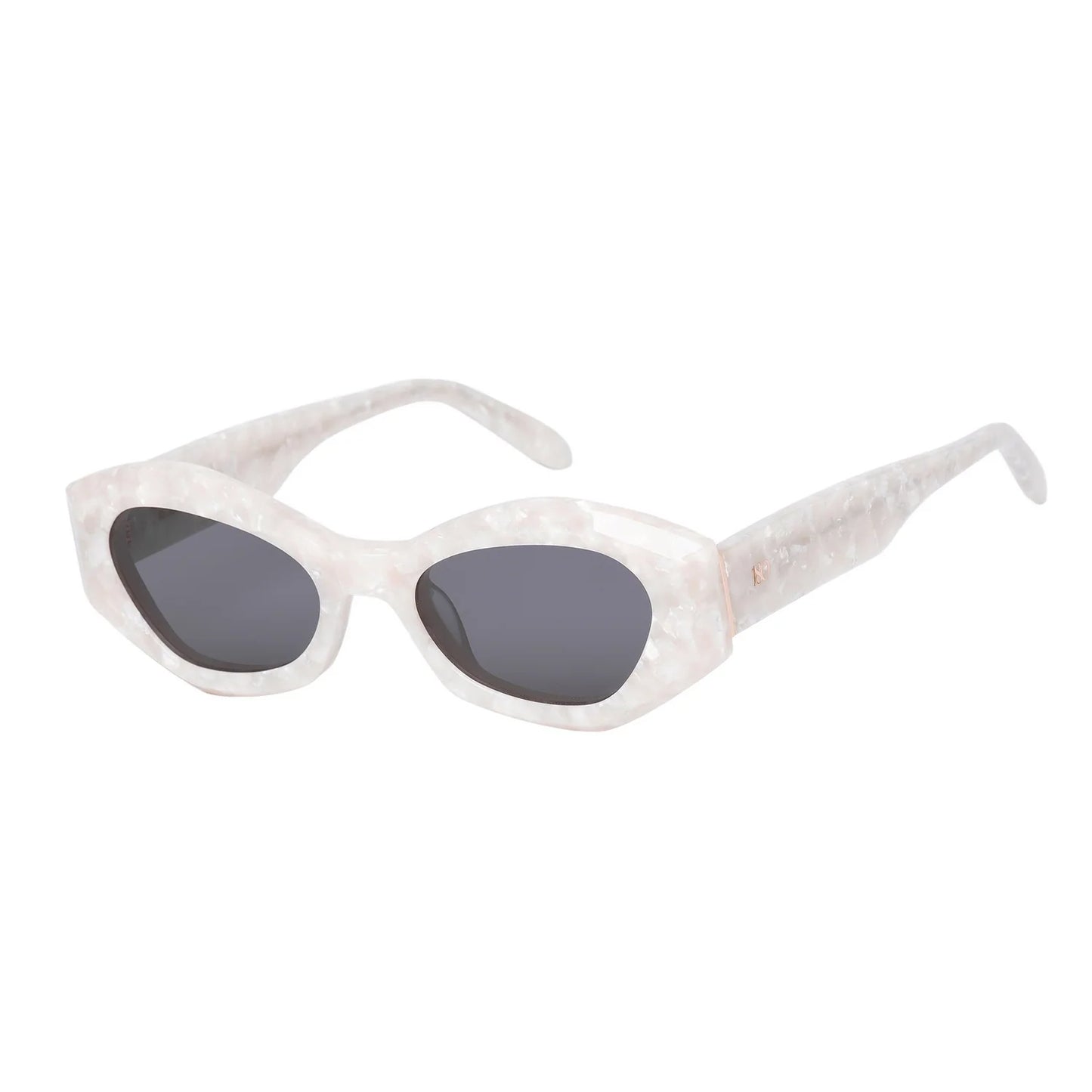 RUFUS' FT. PEARL WHITE W. BLACK LENS