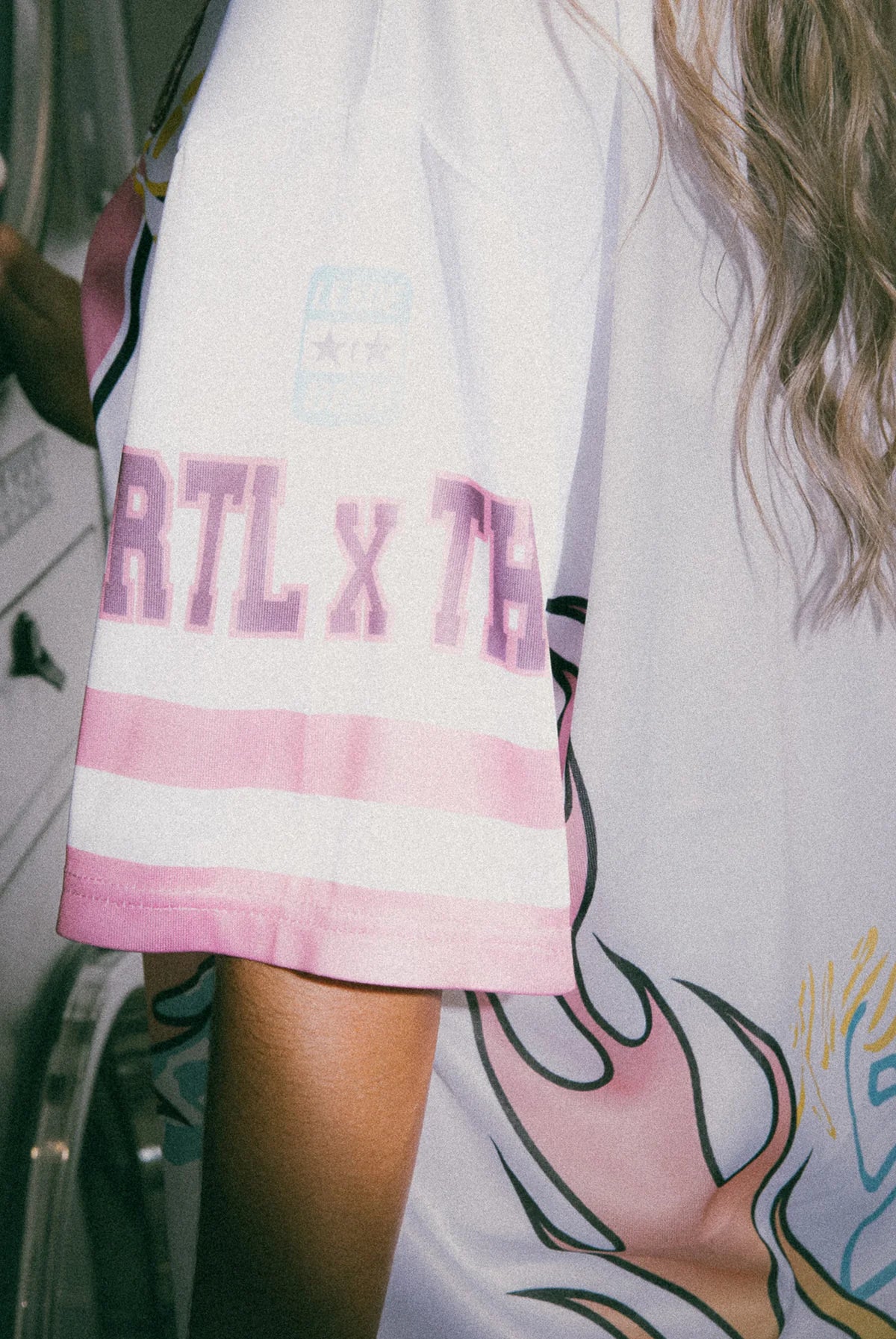 Lara Short Sleeve Tee - White/Graphic Print