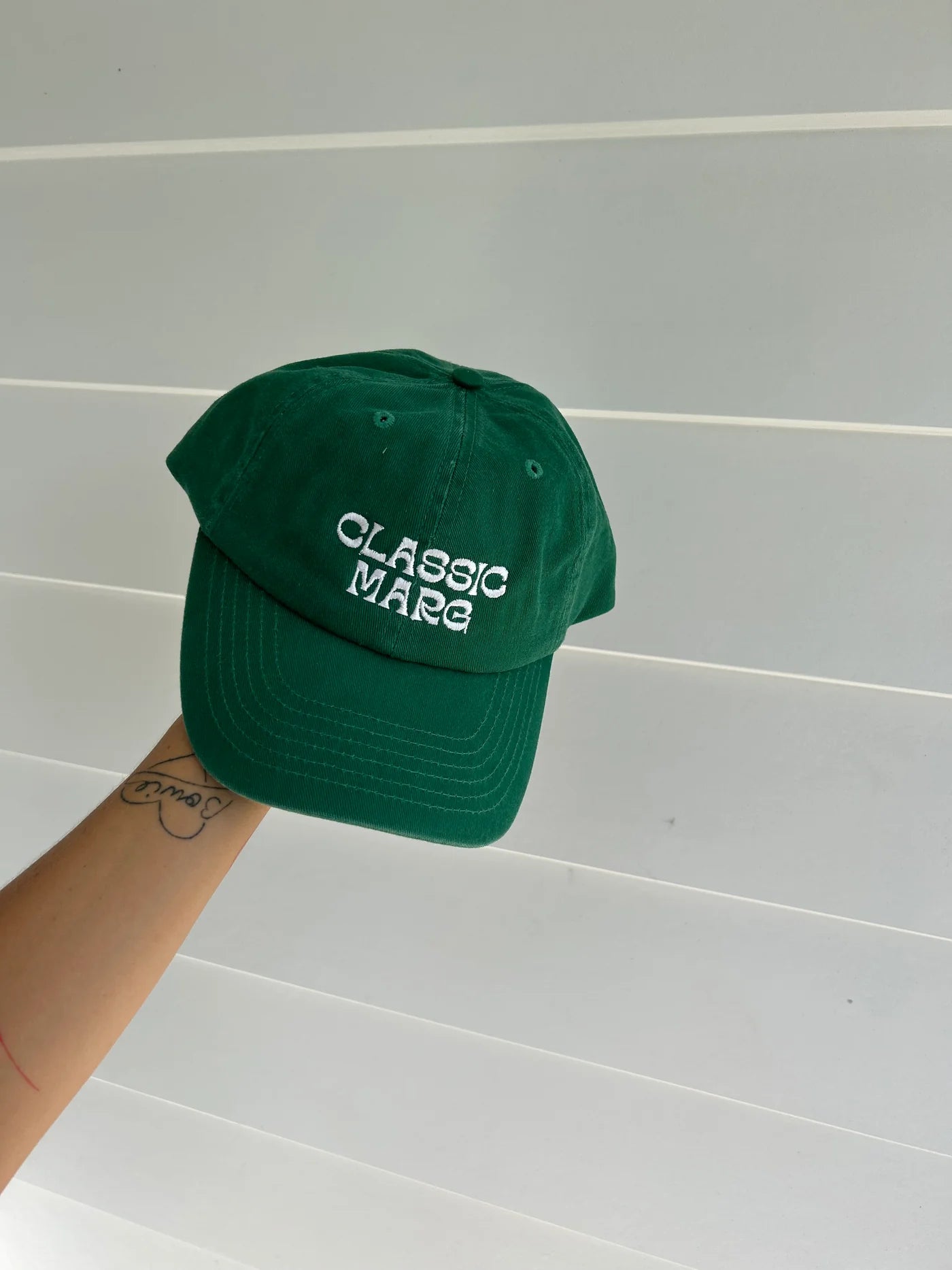 NEAR THE SEA- CLASSIC MARG CAP
