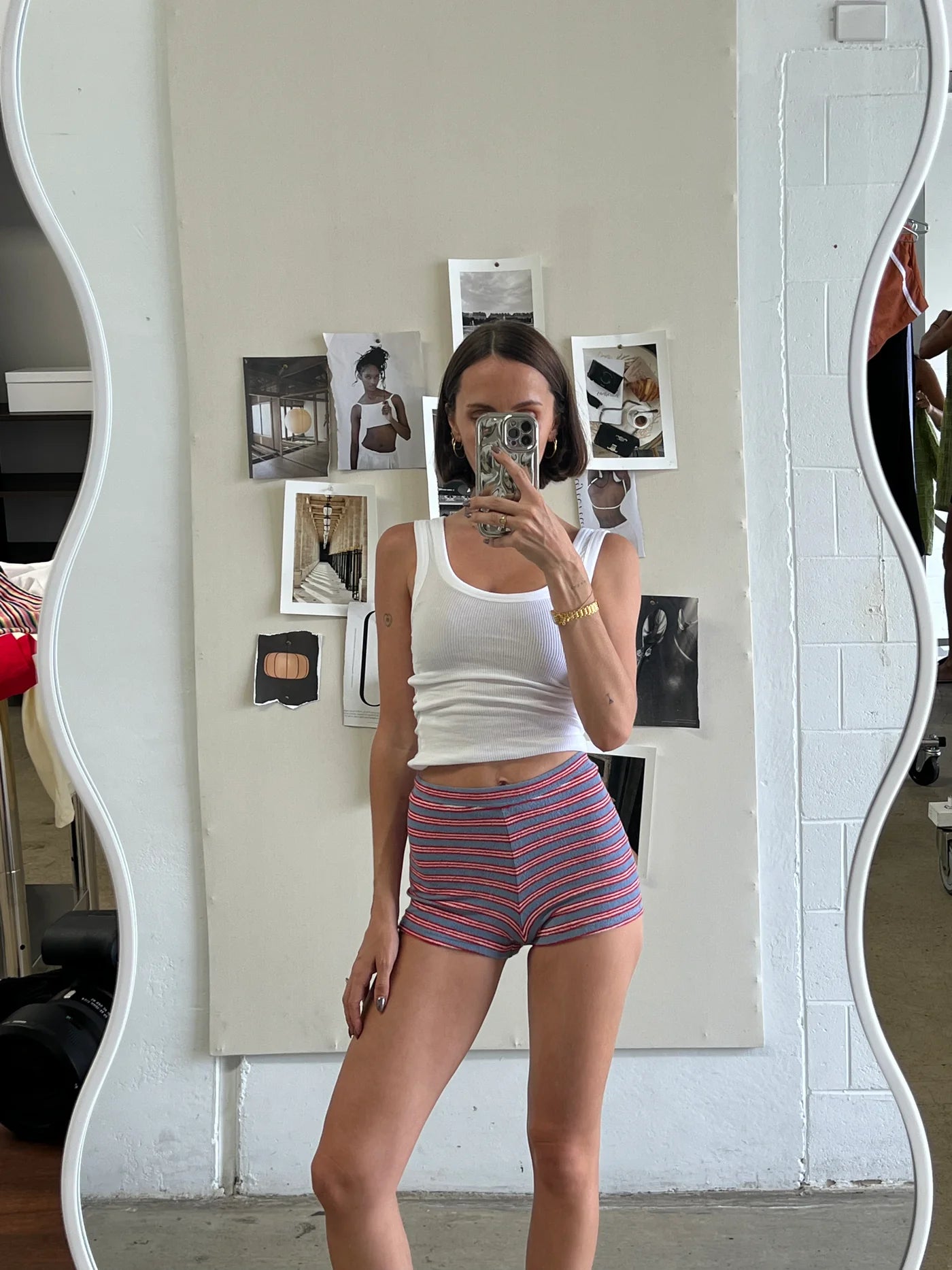 NEAR THE SEA- TERRY SHORTS - BERMUDA