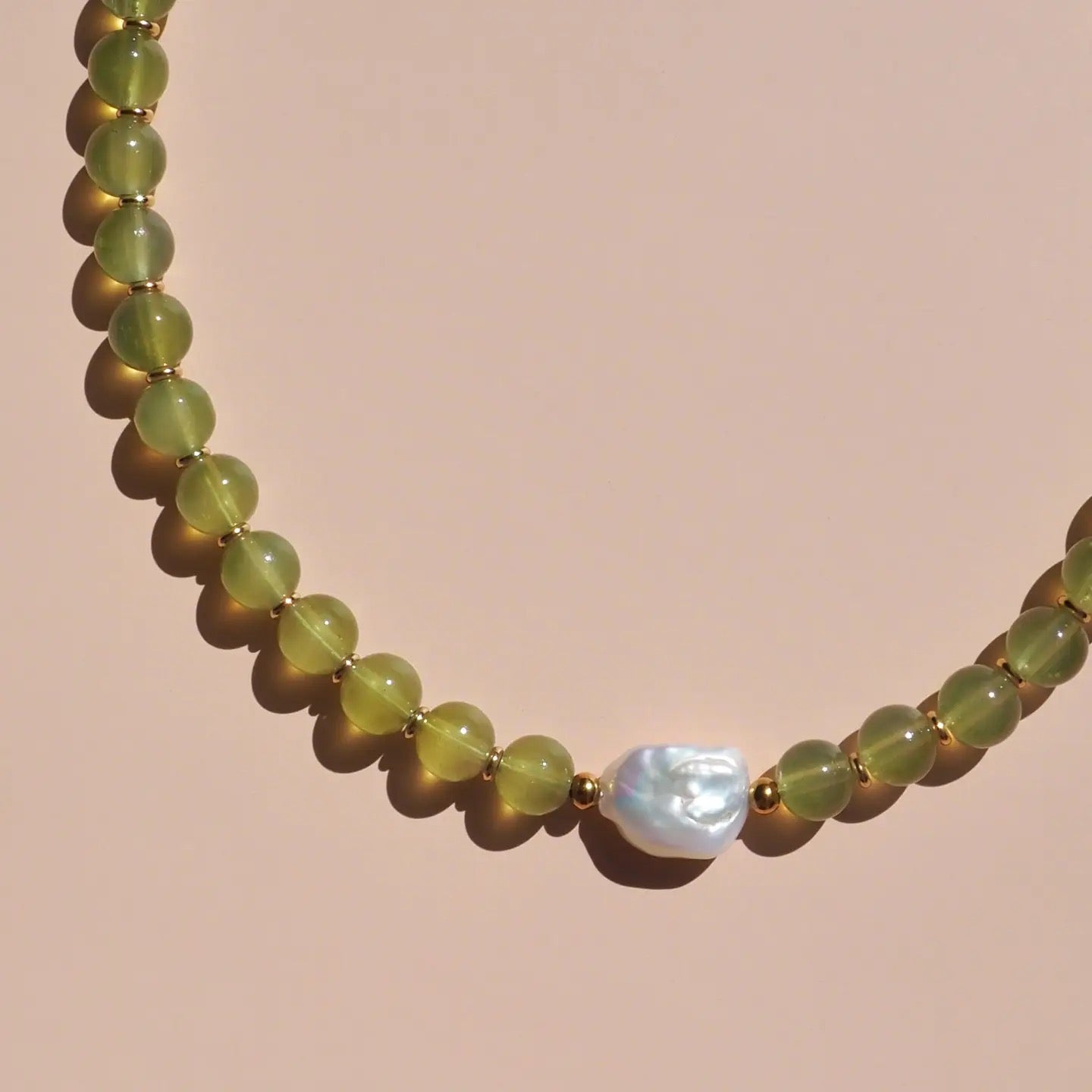 ALESI- Freshwater Keshi Pearl with Green Glass Bead Beaded Necklace