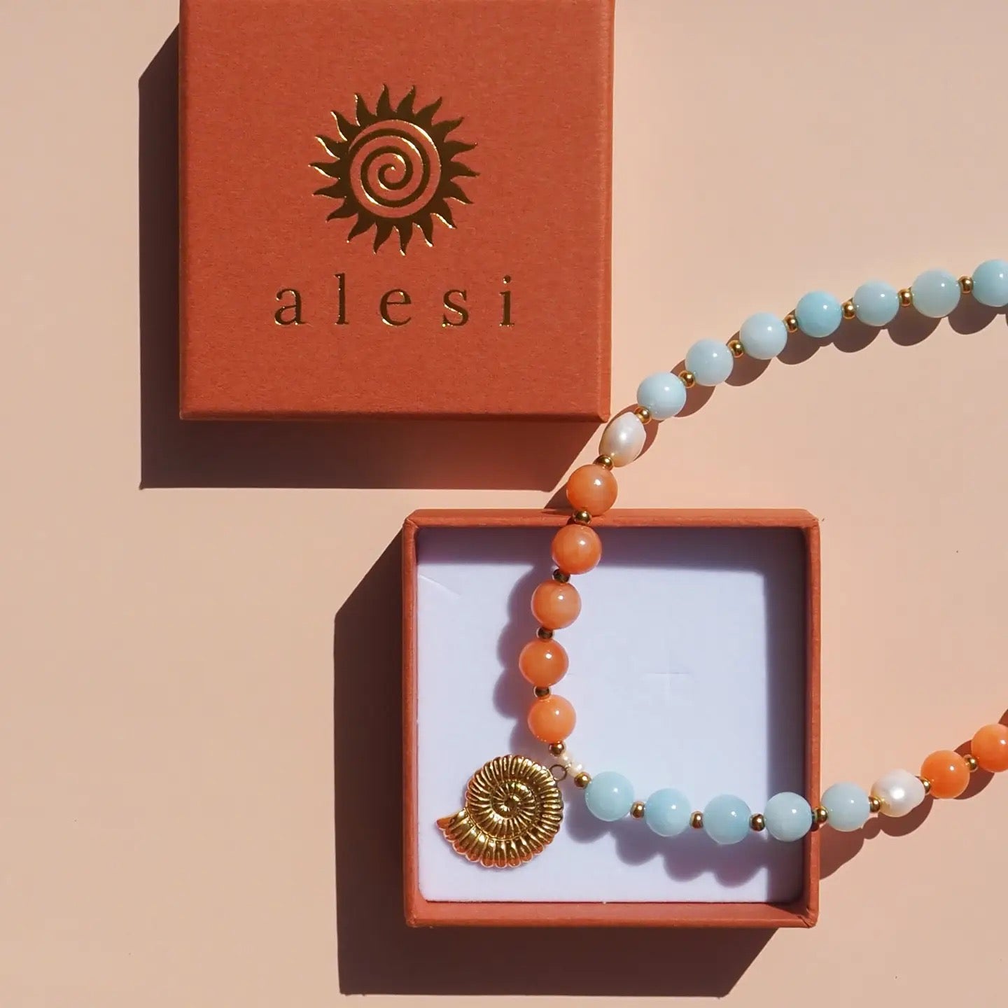 ALESI-Freshwater Pearl Spiral Shell Beaded Necklace